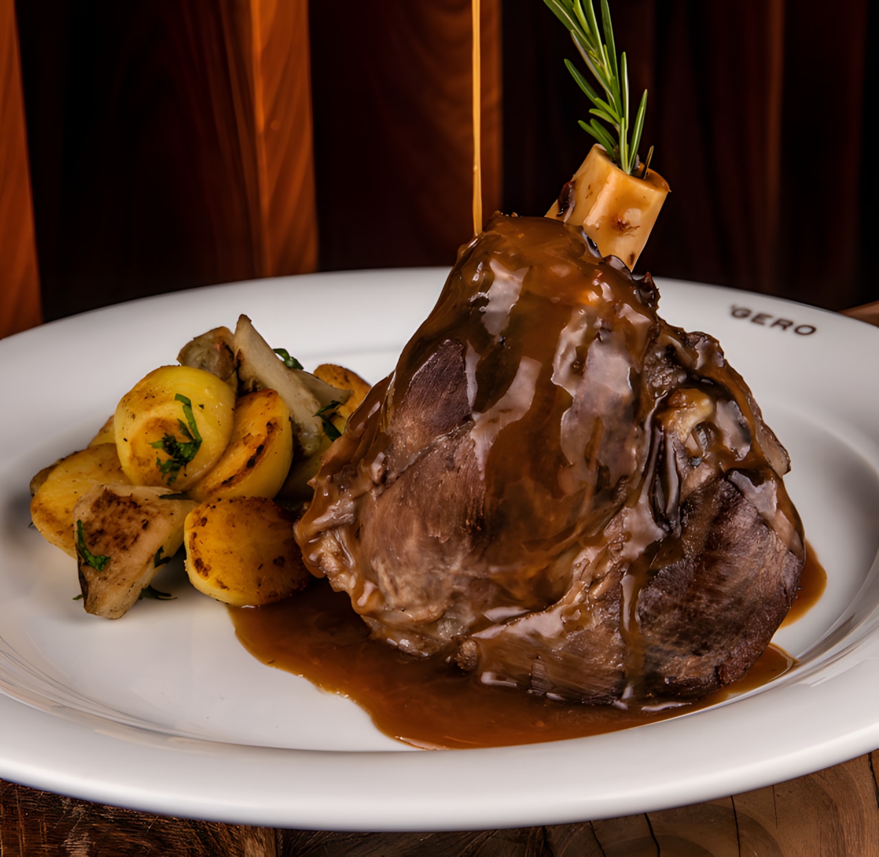 Stinco d'Agnello al Forno